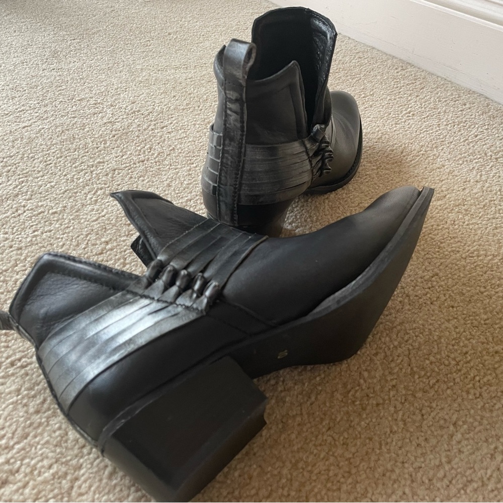 NWOT Diba Ankle Booties in Black Leather with Distressed Metallic Silver Detail